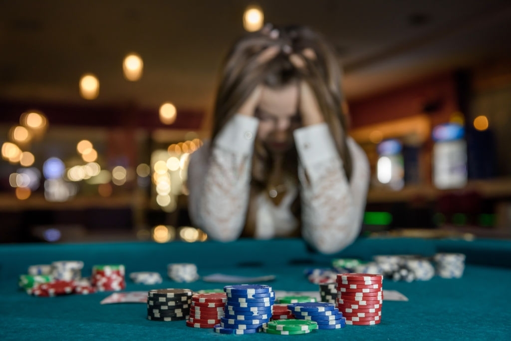 5 Most Common Poker Mistakes You Are Making - Academy52